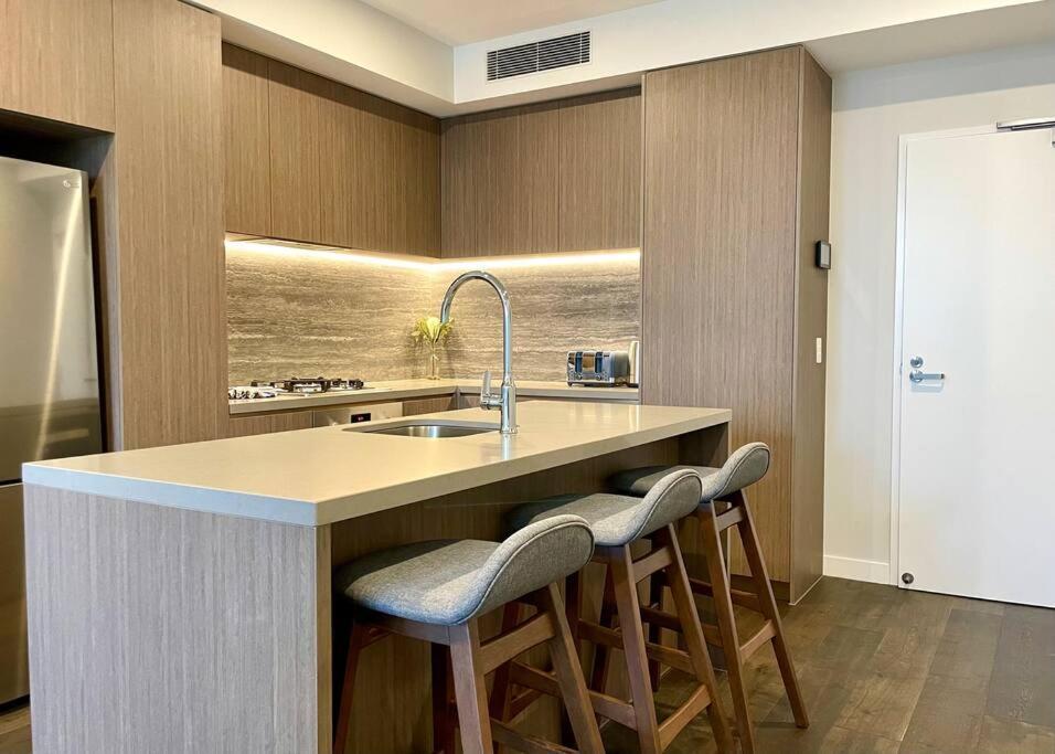 Luxury Stunning Riverview 1 Bedroom Apt 479F 골드코스트 외부 사진